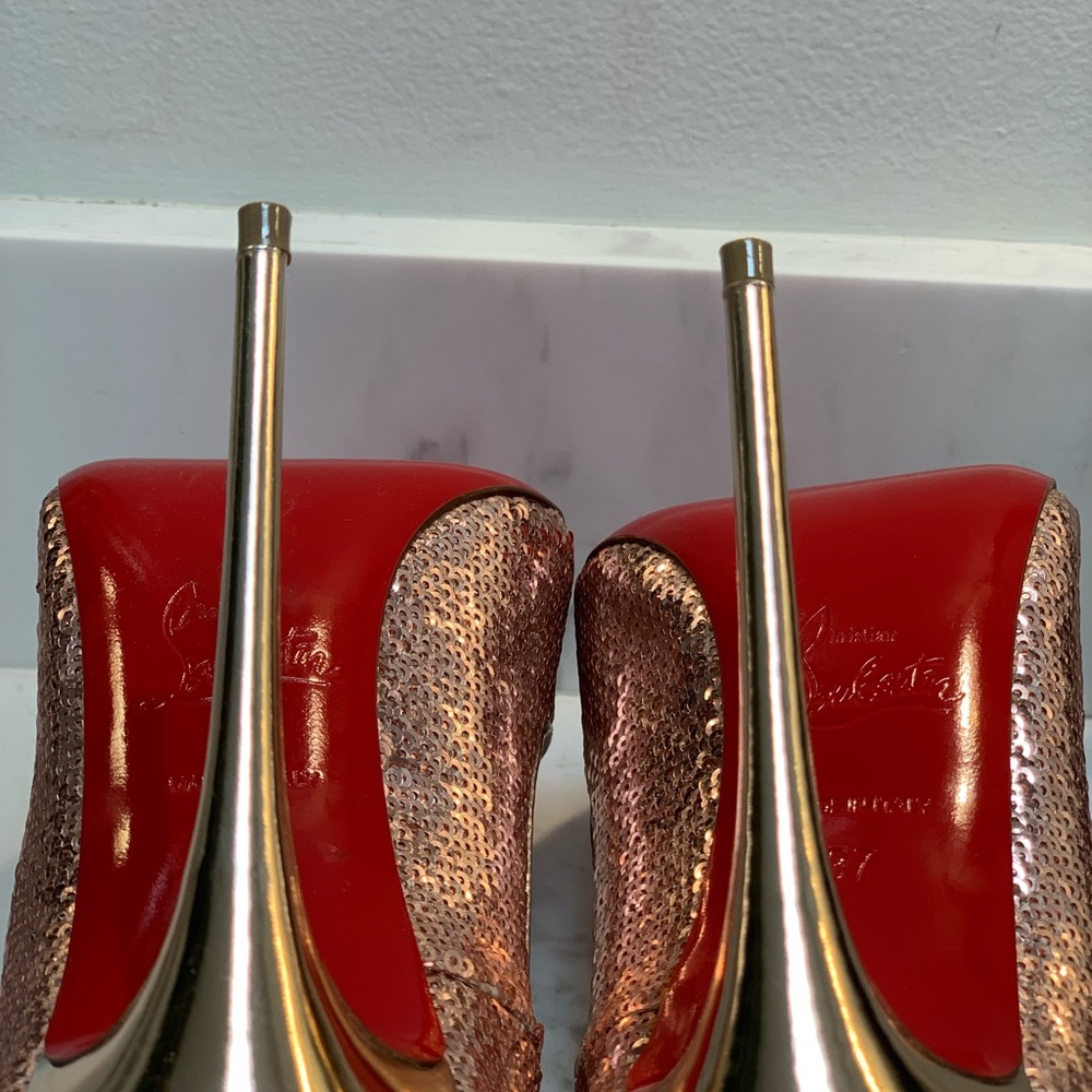 Christian Louboutin slightly used 1x rose gold heels. - Picture 12 of 13
